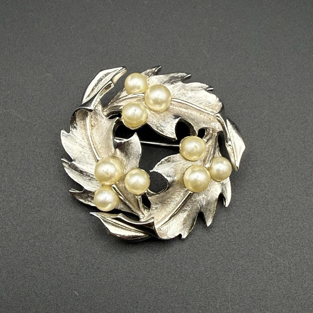 Vintage Trifari Silver Tone Leaf Faux Pearl Wreath Brooch Signed Mid Century Pin